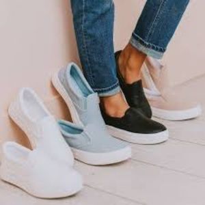 Slip-On Sneakers Sz 8.5 /EUC  Dr. Scholl's Abbot Knit